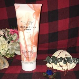 NWT VS COCONUT MILK AND ROSE BODY LOTION